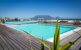 Beachfront Luxury Living- A106 Seaspray, Blouberg